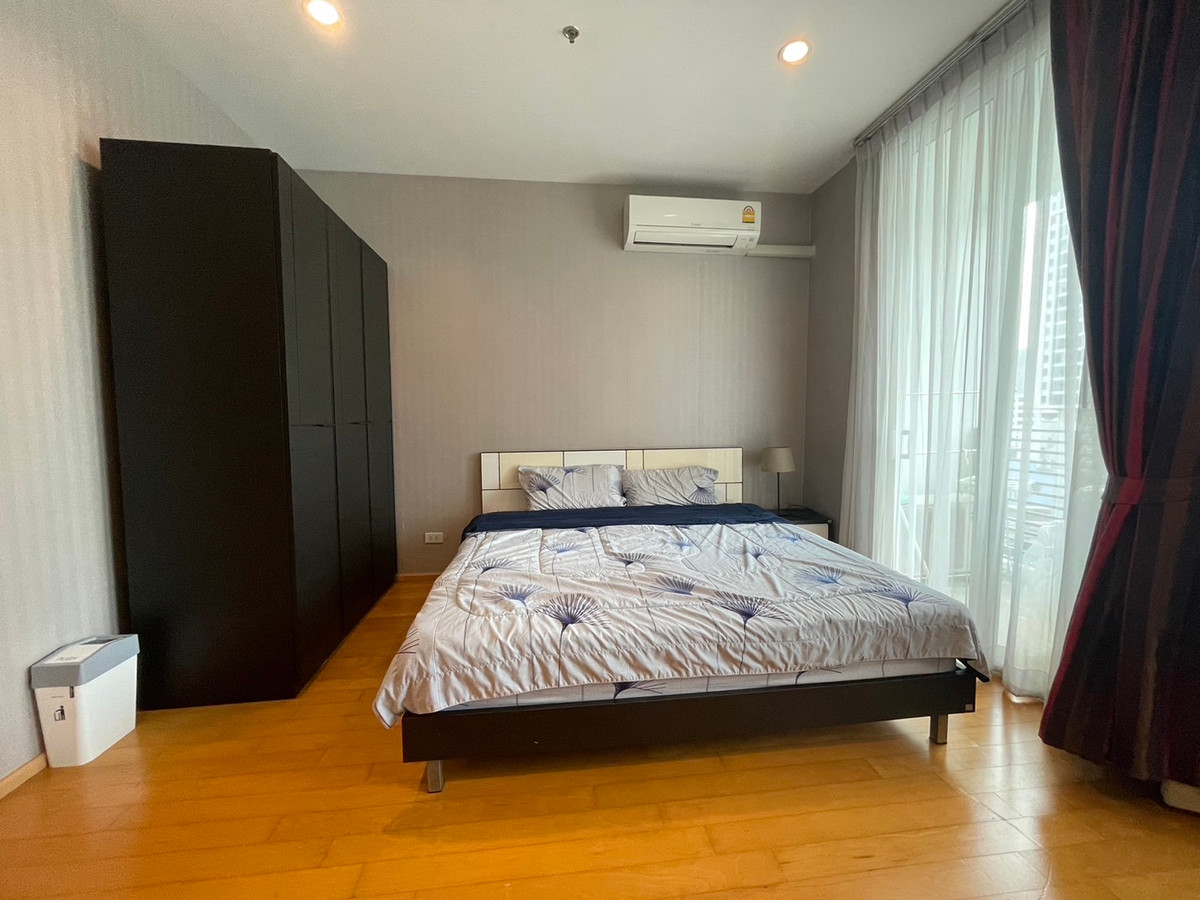 ให้เช่าคอนโดราชเทวี พญาไท : ถูกที่สุด ห้องกว้างน่าอยู่  40 ตร. 📍Villa ราชเทวี เพียง 18,000 บ.- 🎉 ใกล้ BTS พญาไท 200 เมตร คุ้มเกินราคา 1 ป้าย ถึงสยาม • ติดต่อ 081-152-6154 นัดชมได้