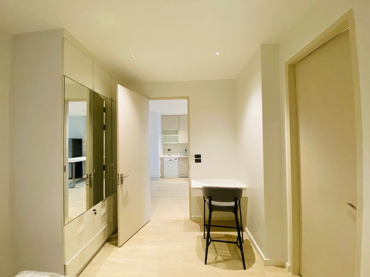 For SaleCondoRatchathewi,Phayathai : Luxury condo for sale in Siam (The Address Siam) ✨ Luxury condo in the heart of the city Golden location connects whole life, working and personal life. Just a few steps to BTS Ratchathewi, convenient to travel to Siam Phaya Thai Asoke and CBD.