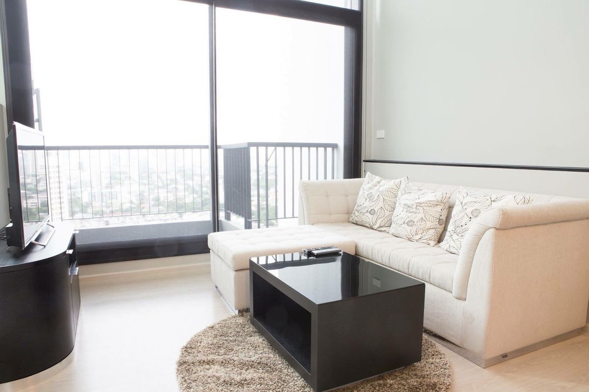 For RentCondoOnnut, Udomsuk : (For Rent) Good Price! Duplex 1 Bed 1 Bath 60 Sqm. Fully furnished - READY TO MOVE IN