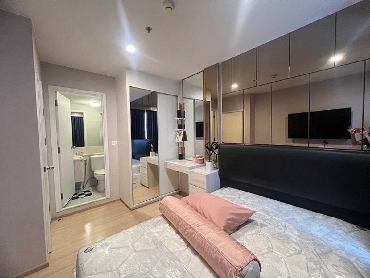 ขายคอนโดปิ่นเกล้า จรัญสนิทวงศ์ : 💖💖ขายห้องพร้อมอยู่!! คอนโด Plum Condo Pinklao Station 1BED 25.64 sq.m.ชั้น 16 แต่งครบ ใกล้ MRT บางยี่ขัน / สนใจสอบถามได้นะคะ Line ID : atfirm2010 💖💖