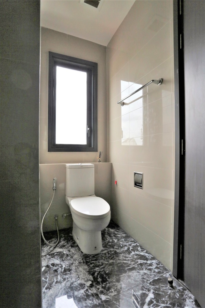 ให้เช่าคอนโดสุขุมวิท อโศก ทองหล่อ : 🔥ให้เช่าด่วน🔥Edge Sukhumvit 23 เฟอร์นิเจอร์ครบ พร้อมเข้าอยู่ เดินทางสะดวก ใกล้ BTS อโศก และ MRT สุขุมวิท❗