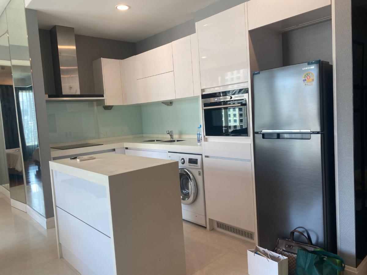 ขายคอนโดวิทยุ ชิดลม หลังสวน : 🔥ขายด่วน🔥คิว หลังสวน 2ห้องนอน  ห้องกว้าง ใกล้รถไฟฟ้า BTS ราชดำริ