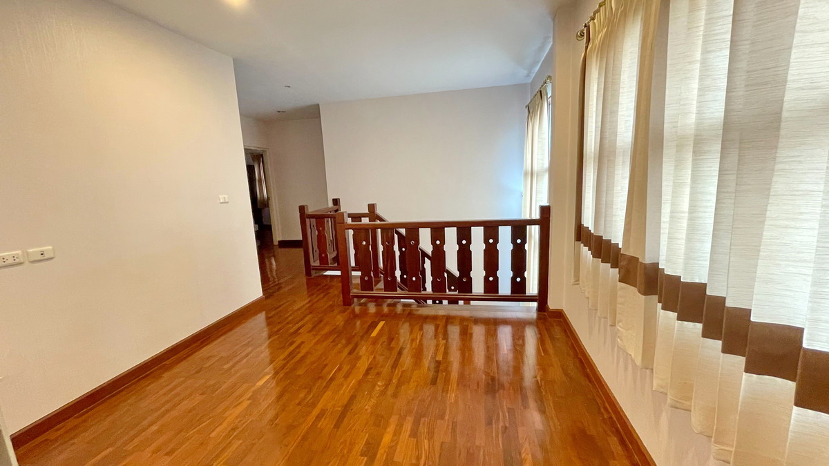 For RentHouseRama5, Ratchapruek, Bangkruai : Rent a detached house, Laddarom Ratchaphruek, Rattanathibet, next to Ratchaphruek near MRT Bang Rak Noi.