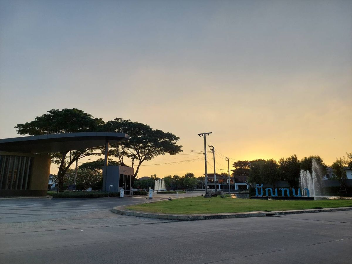 For SaleHouseBangna, Bearing, Lasalle : Mantana 1 Bangna Km.7 Prime location near Mega Bangna and the Expressway