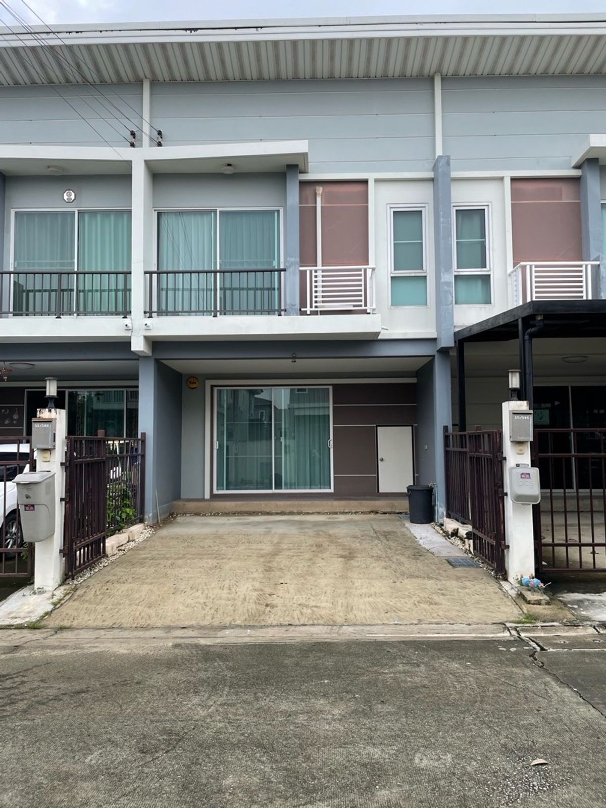 ขายทาวน์โฮมลาดกระบัง สุวรรณภูมิ : เจ้าของขายเองค่ะ ทาวน์โฮม 2 ชั้น ศุภาลัย ไพร์ด บางนา-ลาดกระบัง (Supalai Pride Bangna-Latkrabang)