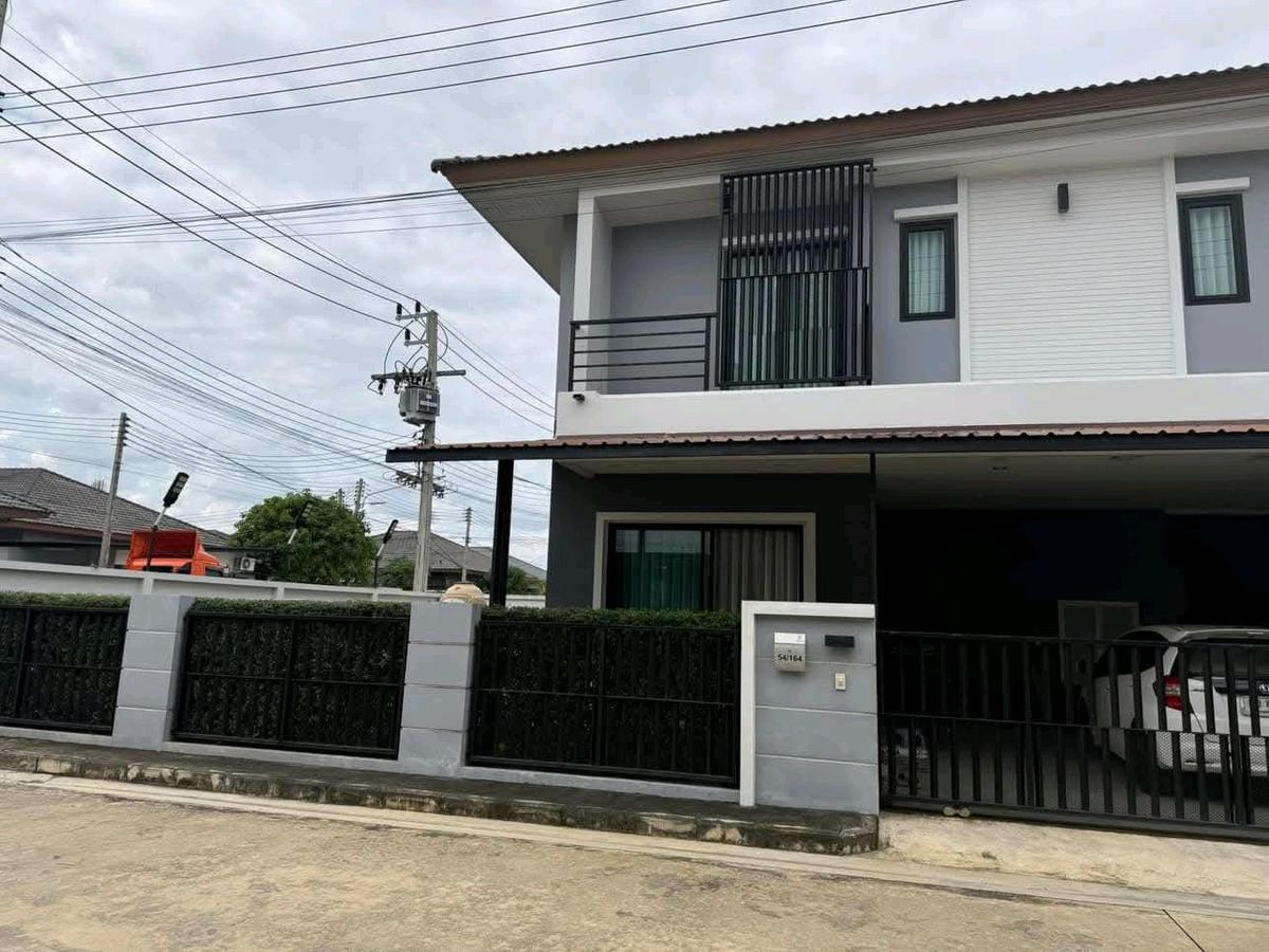 For SaleHouseNakhon Si Thammarat : House for sale in residence