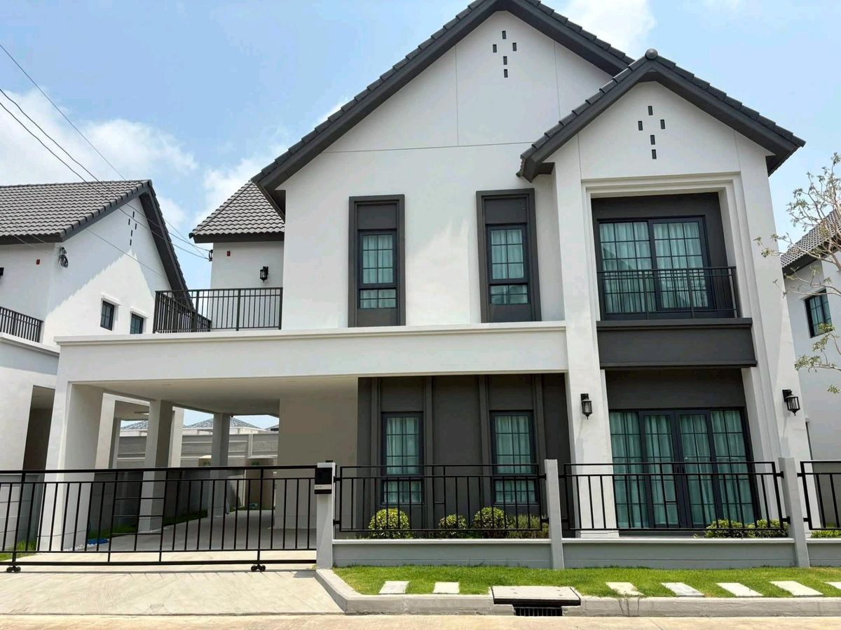 For RentHouseBangna, Bearing, Lasalle : Home for rent near Mega Bangna And Concordian International school