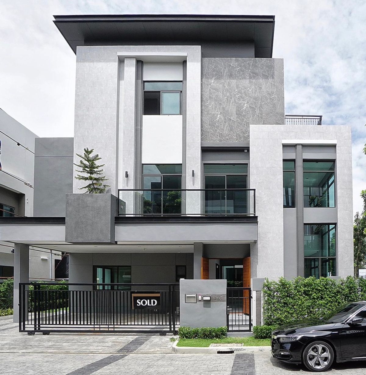 HouseBangna, Bearing, Lasalle : Selling or renting The Gentry Sukhumvit 101 580 sqm.