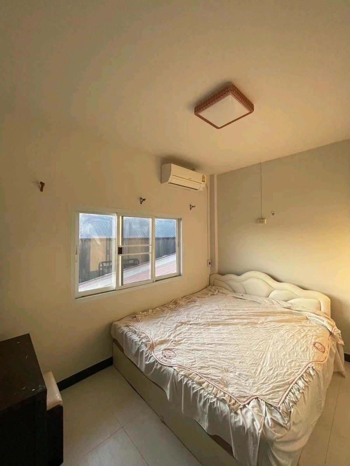 ให้เช่าบ้านเกษตร นวมินทร์ ลาดปลาเค้า : 🎉ลาดปลาเค้า62 หมู่บ้าน เข้าซอยเพียง 80-100 เมตร 🐶 อนุญาตเลี้ยงสัตว์