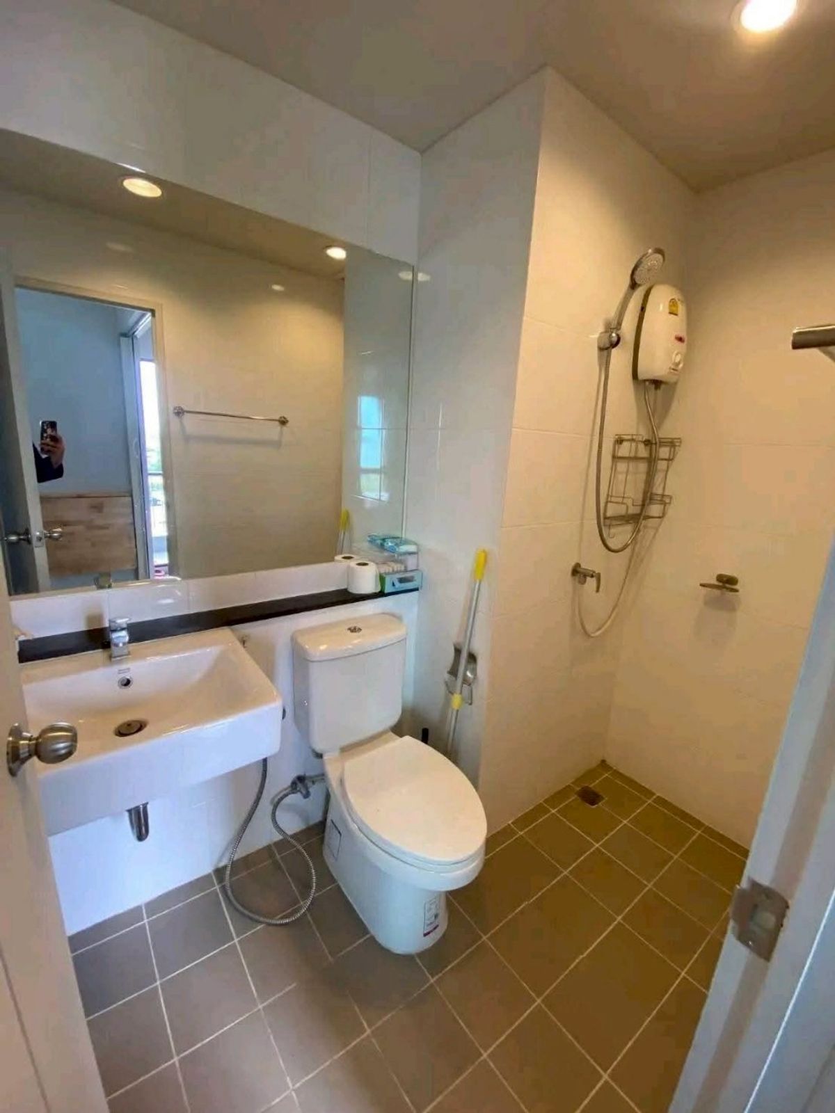 ขายคอนโดเสรีไทย-นิด้า : ✅  UST138  ✅ Line : @p2nproperty