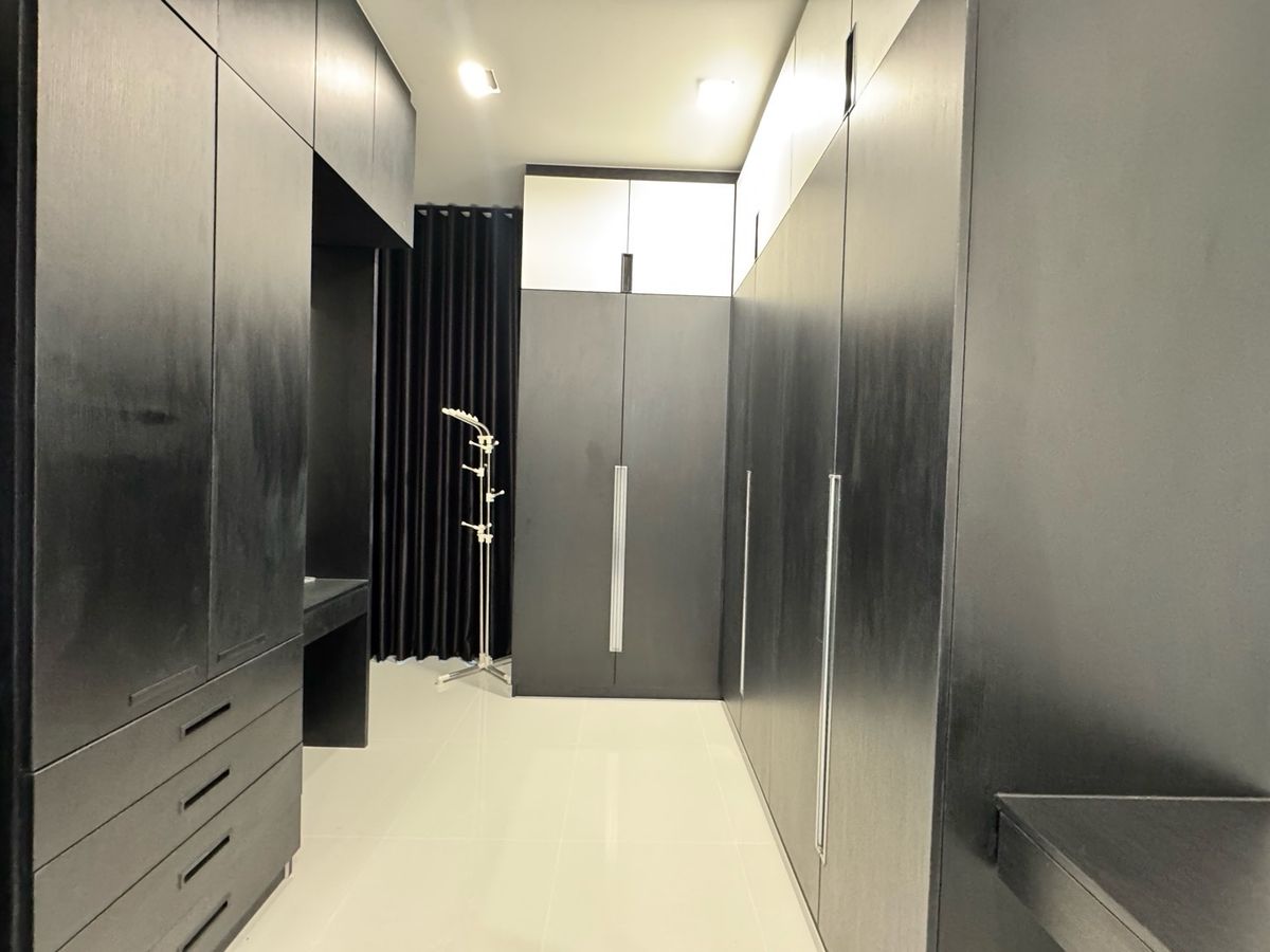 For RentHouseYothinpattana,CDC : 🏡✨ Single house, Home Office, newly built in the heart of Town in Town (along the express) 310 sq.m.