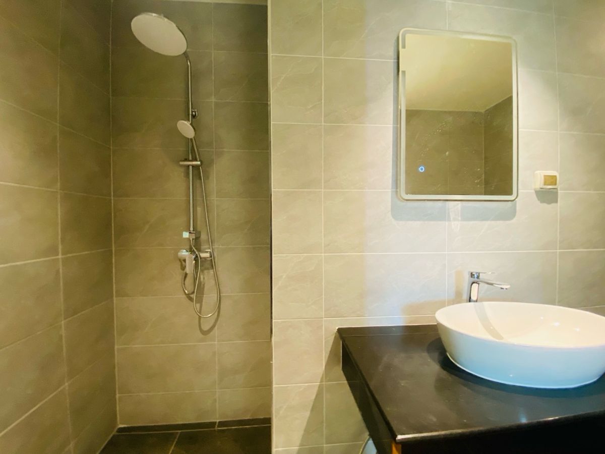 For SaleCondoRatchathewi,Phayathai : Luxury condo for sale in Siam (The Address Siam) ✨ Luxury condo in the heart of the city Golden location connects whole life, working and personal life. Just a few steps to BTS Ratchathewi, convenient to travel to Siam Phaya Thai Asoke and CBD.