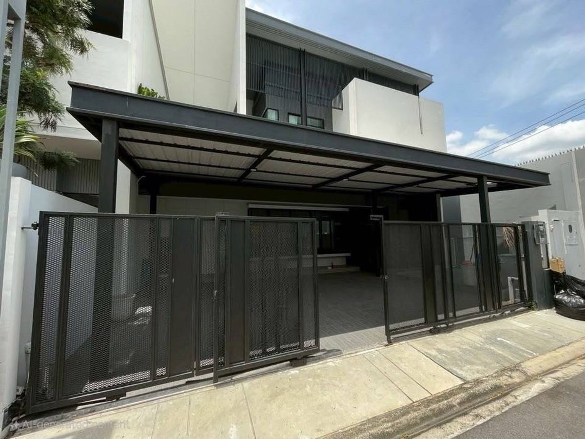 ขายทาวน์โฮมบางนา แบริ่ง ลาซาล : ราคาดีที่สุด !!!! ในโครงการ ห้ามพลาด !!