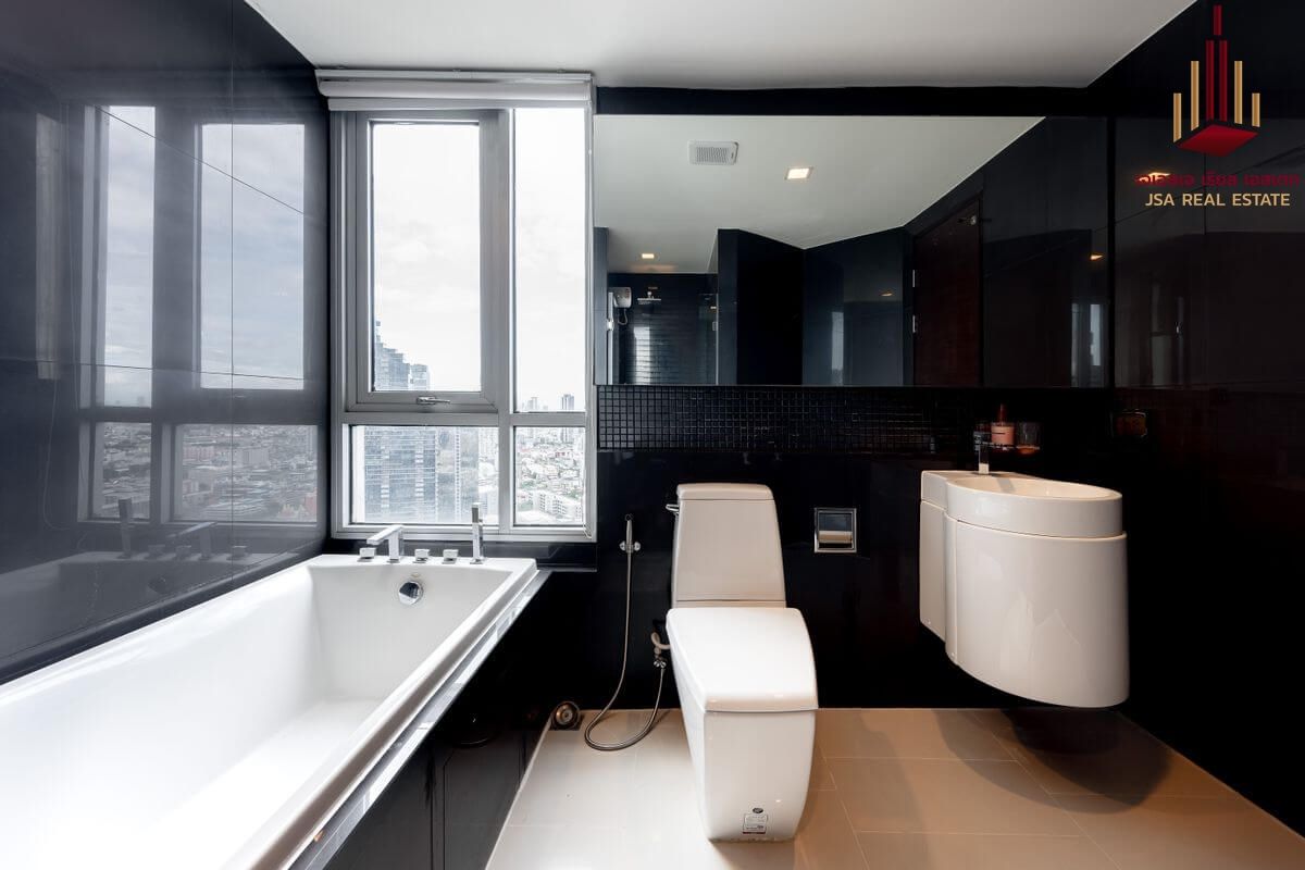 ขายคอนโดสาทร นราธิวาส : ✨ For Sale: Rhythm Sathorn Condo ✨ 💰 Only 12,500,000 THB