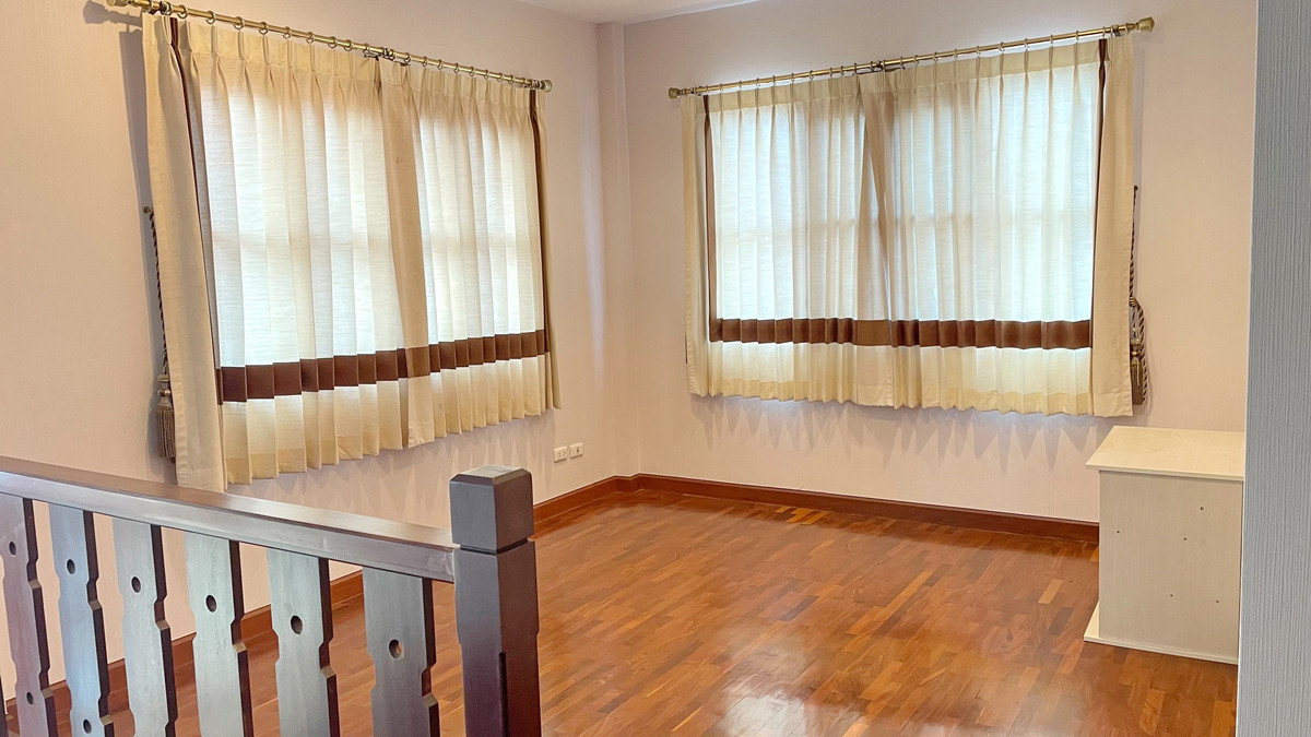 For RentHouseRama5, Ratchapruek, Bangkruai : Rent a detached house, Laddarom Ratchaphruek, Rattanathibet, next to Ratchaphruek near MRT Bang Rak Noi.