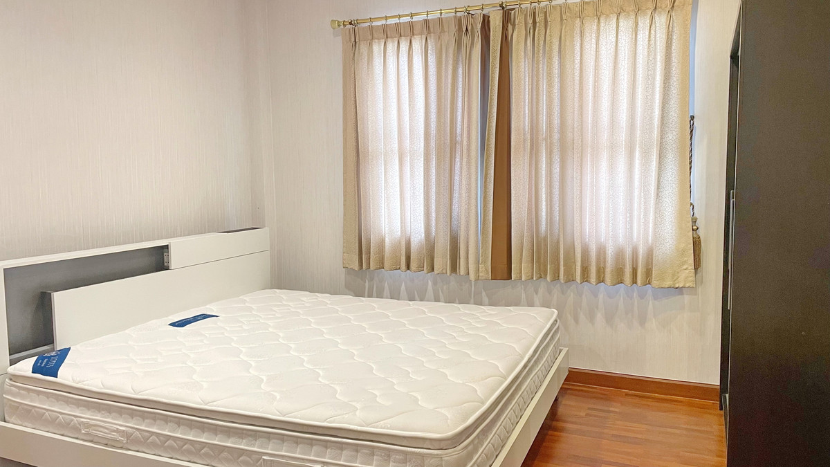 For RentHouseRama5, Ratchapruek, Bangkruai : Rent a detached house, Laddarom Ratchaphruek, Rattanathibet, next to Ratchaphruek near MRT Bang Rak Noi.