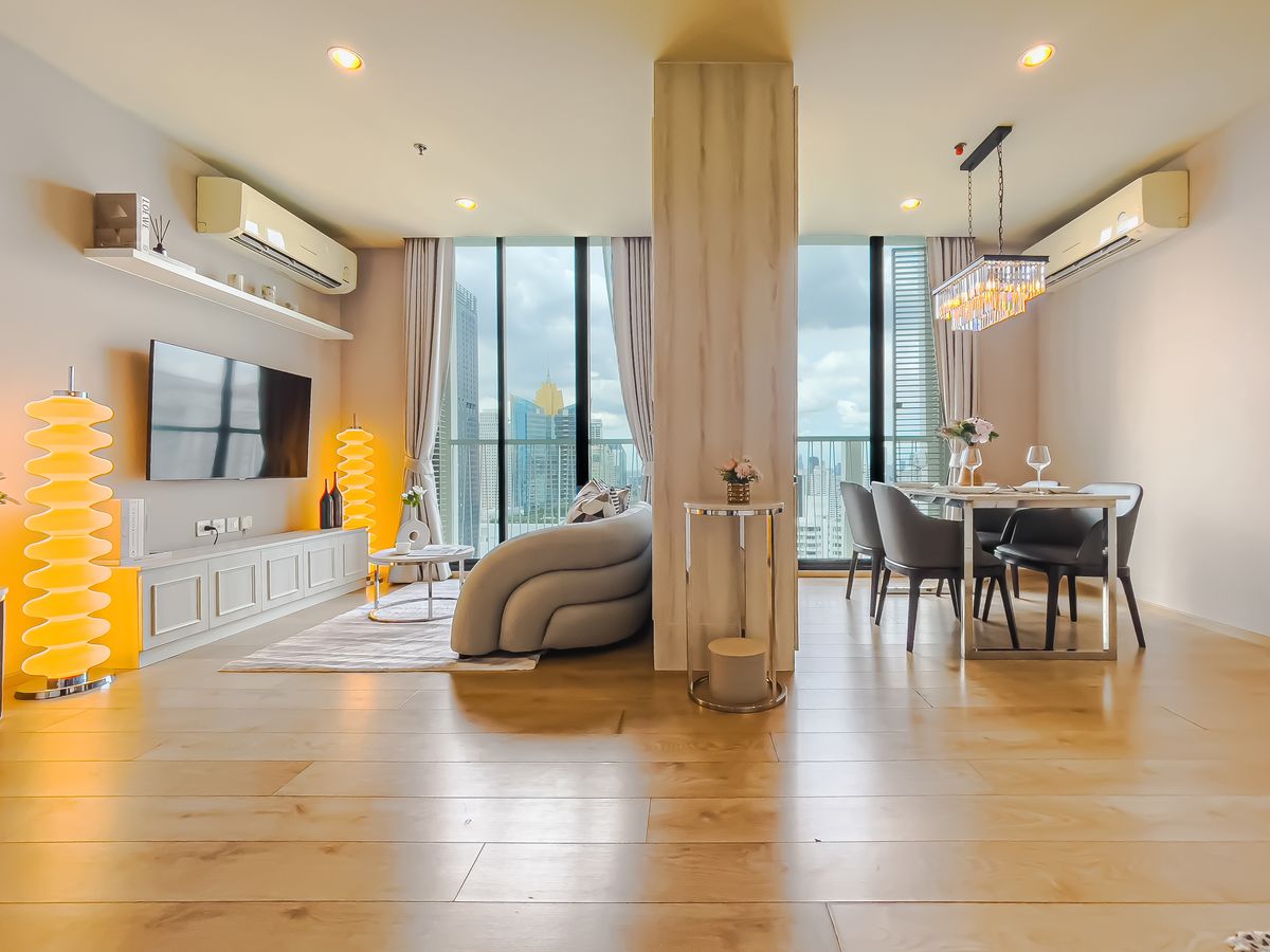 For RentCondoSukhumvit, Asoke, Thonglor : Noble Recoles Sukhumvit - 2BR | Short Term Rental | Walk to BTS/MRT |  Fully Furnished