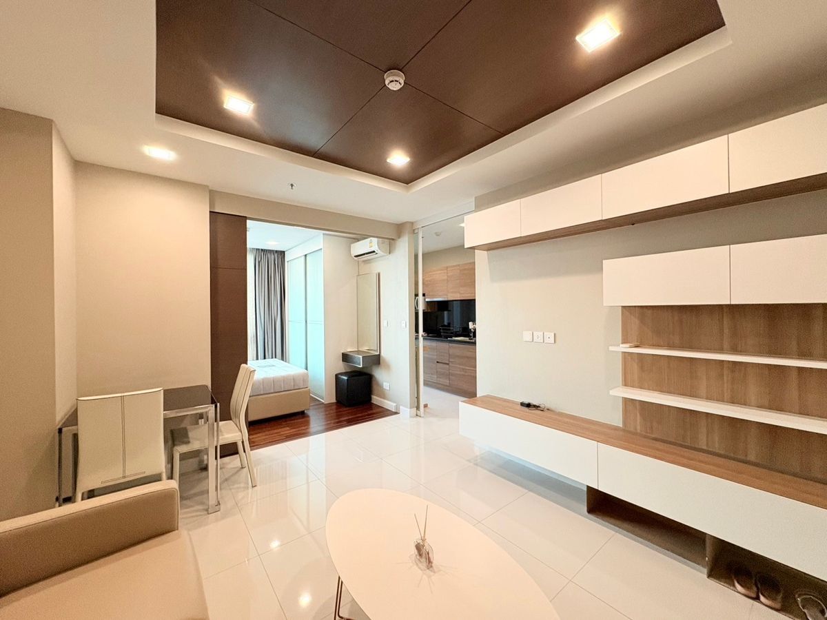 For SaleCondoSamut Prakan,Samrong : High class corner room Project item rare room