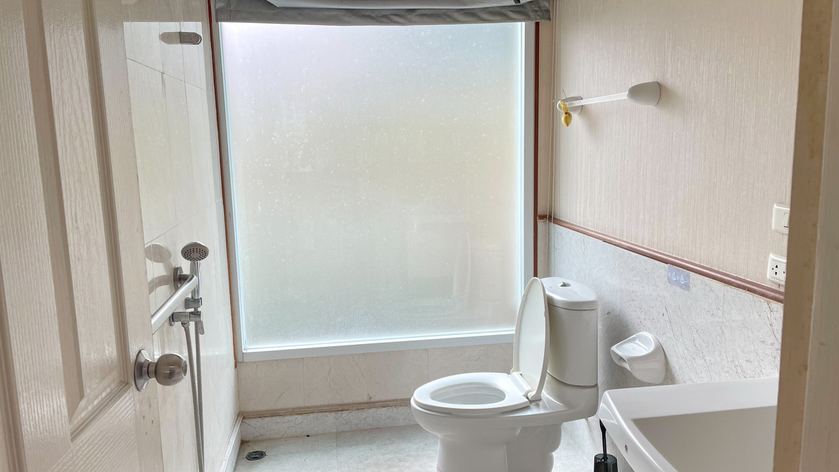 For RentHouseRama5, Ratchapruek, Bangkruai : Rent a detached house, Laddarom Ratchaphruek, Rattanathibet, next to Ratchaphruek near MRT Bang Rak Noi.