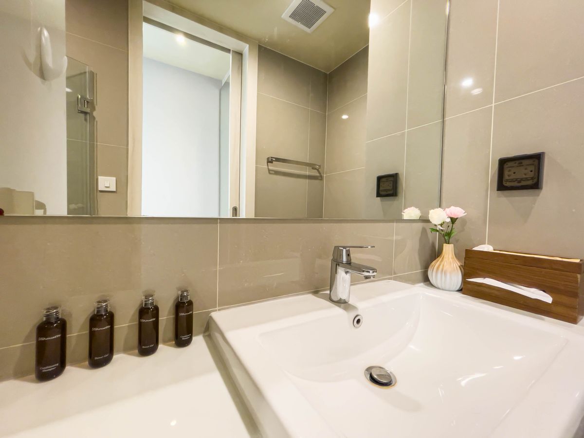 ให้เช่าคอนโดสุขุมวิท อโศก ทองหล่อ : 🔥ให้เช่าด่วน🔥โนเบิล รีโคล สุขุมวิท 19 ห้องสวย ตกแต่งอบอุ่น ใจกลางสุขุมวิท เฟอร์นิเจอร์ครบพร้อมเข้าอยู่ 