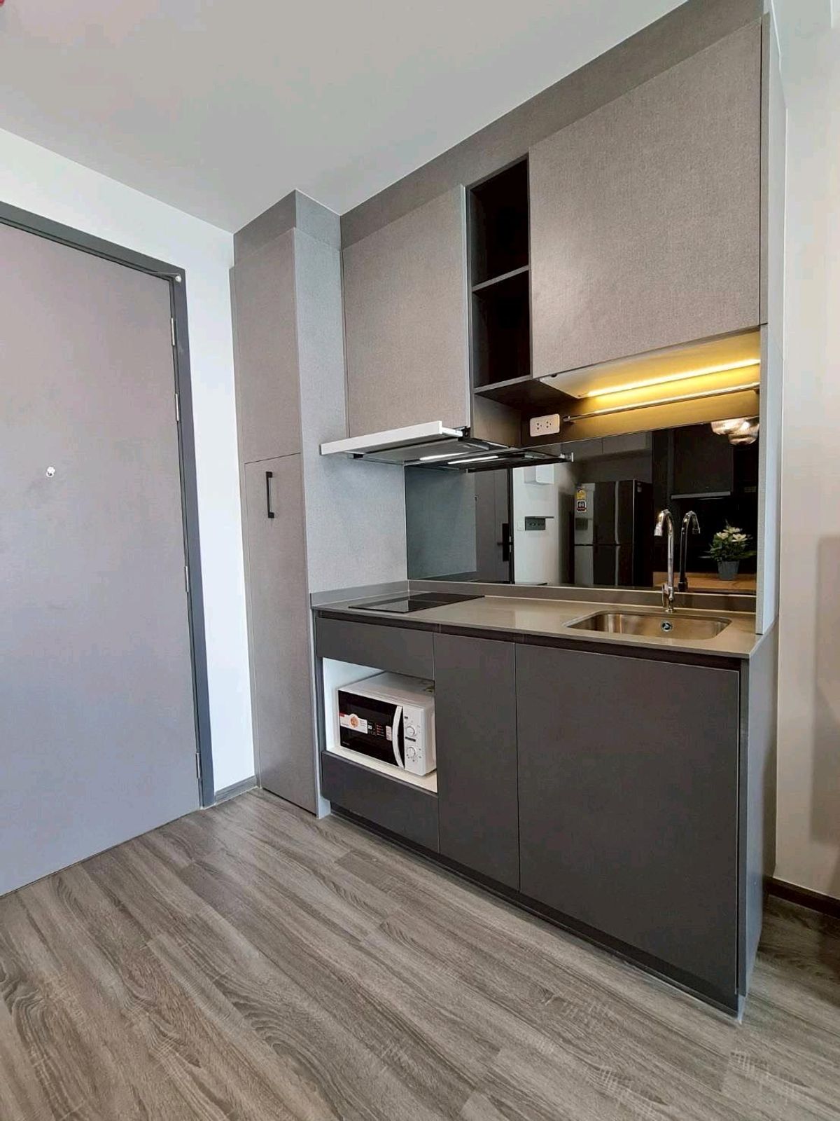 ให้เช่าคอนโดสยาม จุฬา สามย่าน : 🔥ให้เช่าด่วน🔥ไอดีโอ จุฬา - สามย่าน ห้องสวย เฟอร์นิเจอร์ครบพร้อมเข้าอยู่  ใกล้มหาวิทยาลัยจุฬา และ MRT สามย่าน