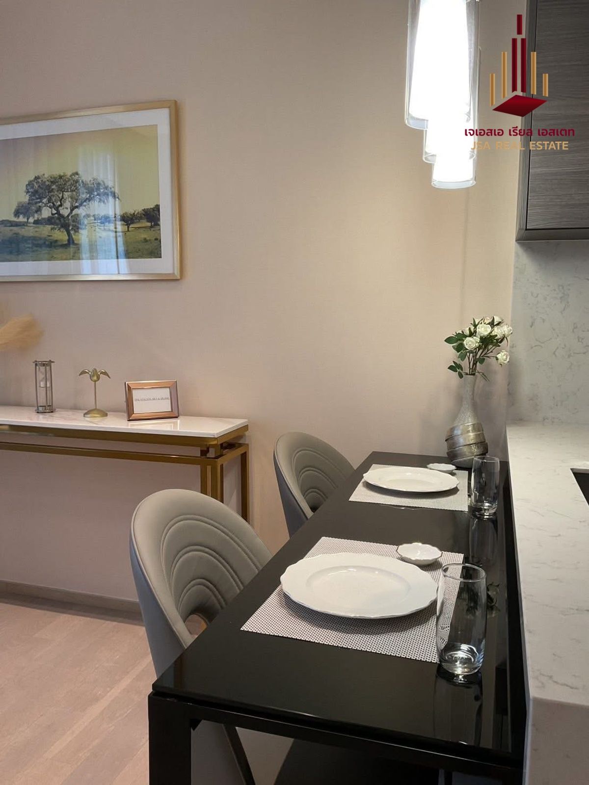 ให้เช่าคอนโดสุขุมวิท อโศก ทองหล่อ : ✨ For Rent: The Esse Asoke Condo ✨  💰 Only 42,000 THB/month