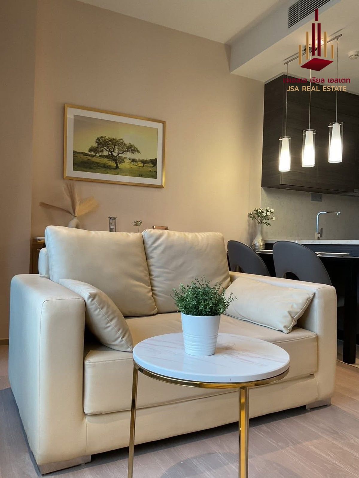 ให้เช่าคอนโดสุขุมวิท อโศก ทองหล่อ : ✨ For Rent: The Esse Asoke Condo ✨  💰 Only 42,000 THB/month