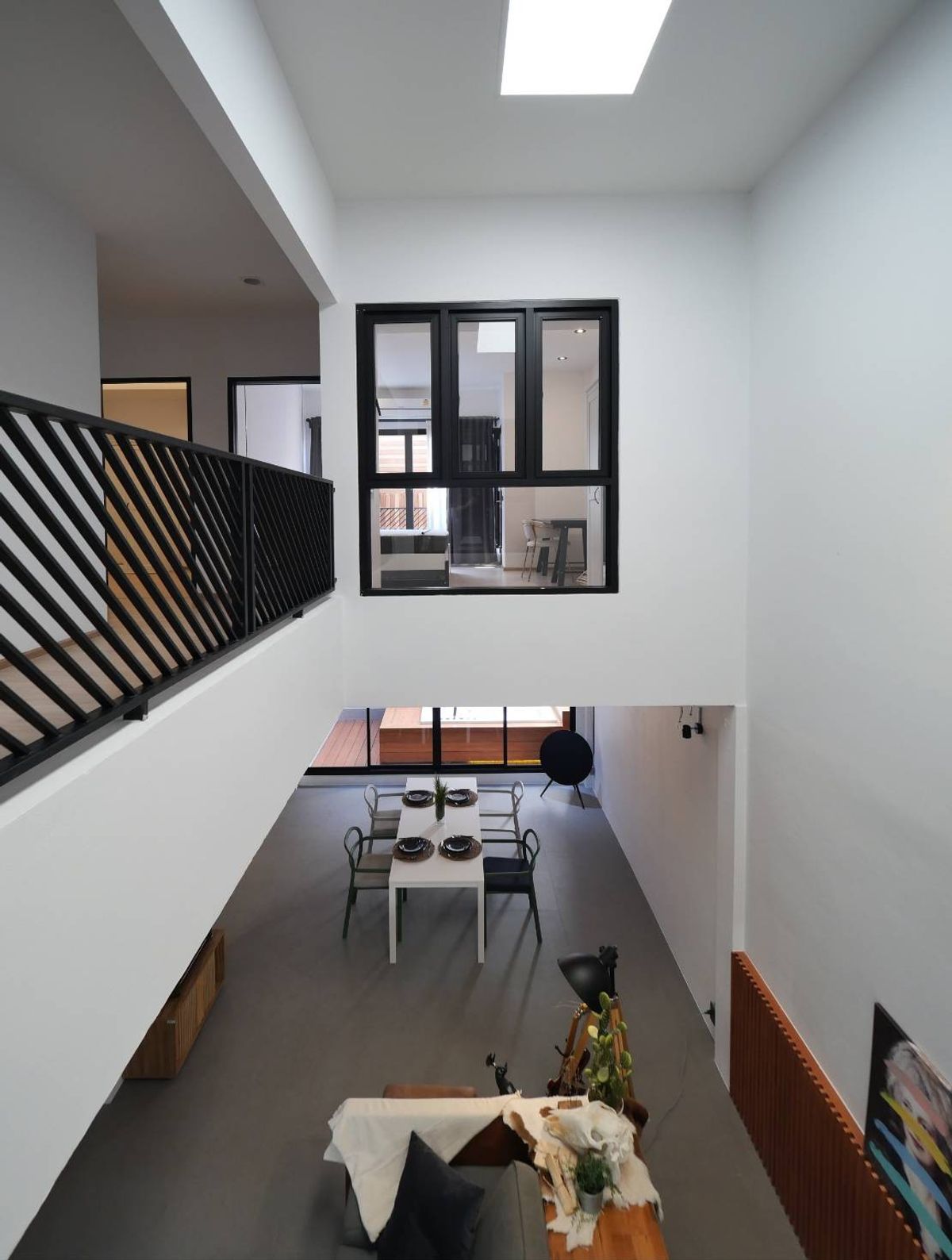 HouseSukhumvit, Asoke, Thonglor : 📢👇Sell with tenant 30 Sep 28
Newly Renovated Home in the Heart of Sukhumvit 49. Loft-style with a private Outdoor Jacuzzi. Perfect as a stylish residence or a smart investment opportunity