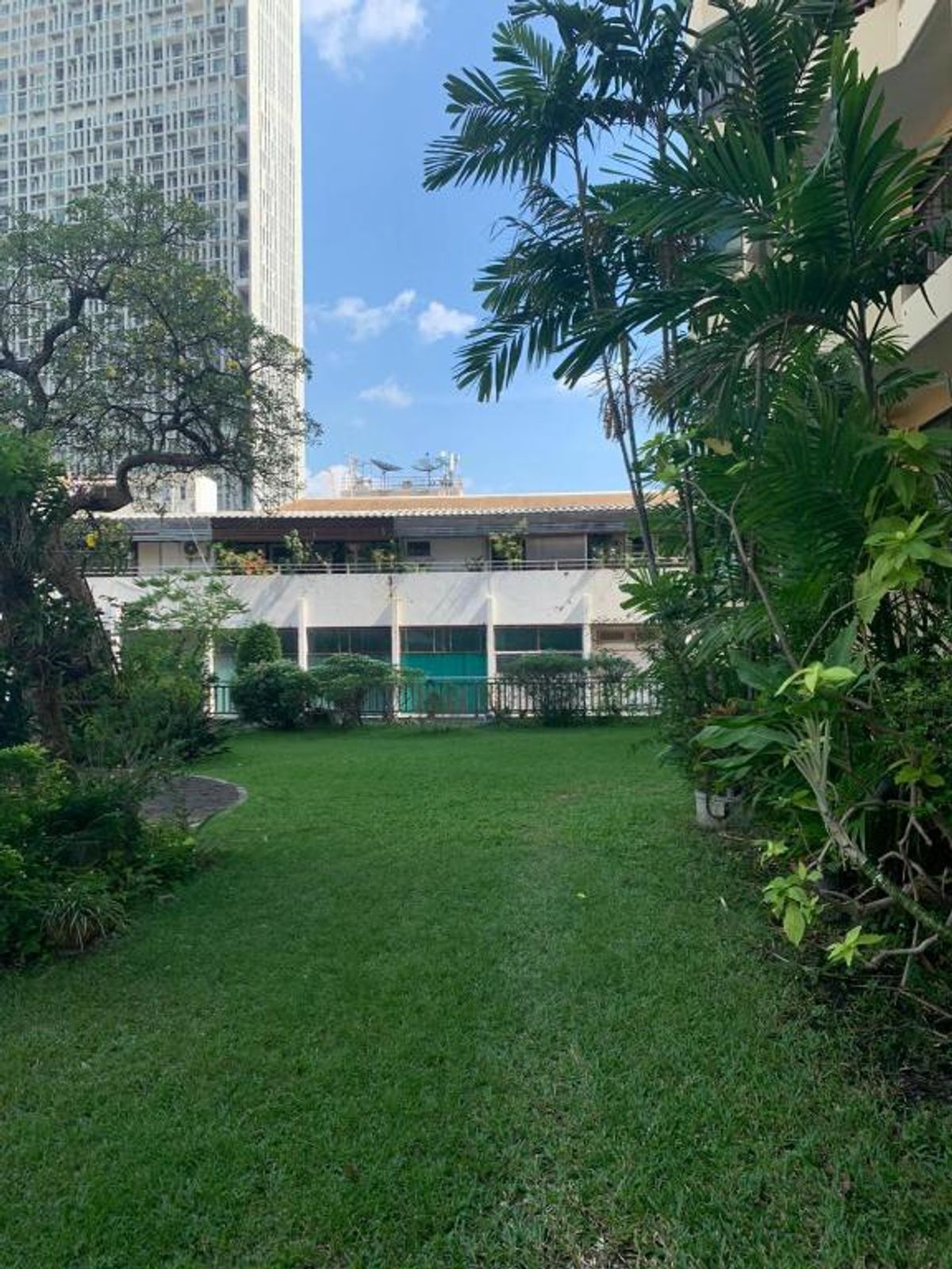 For RentCondoSathorn, Narathiwat : For Rent 2 Bed 2 Bath Condo Supalai Oriental Place