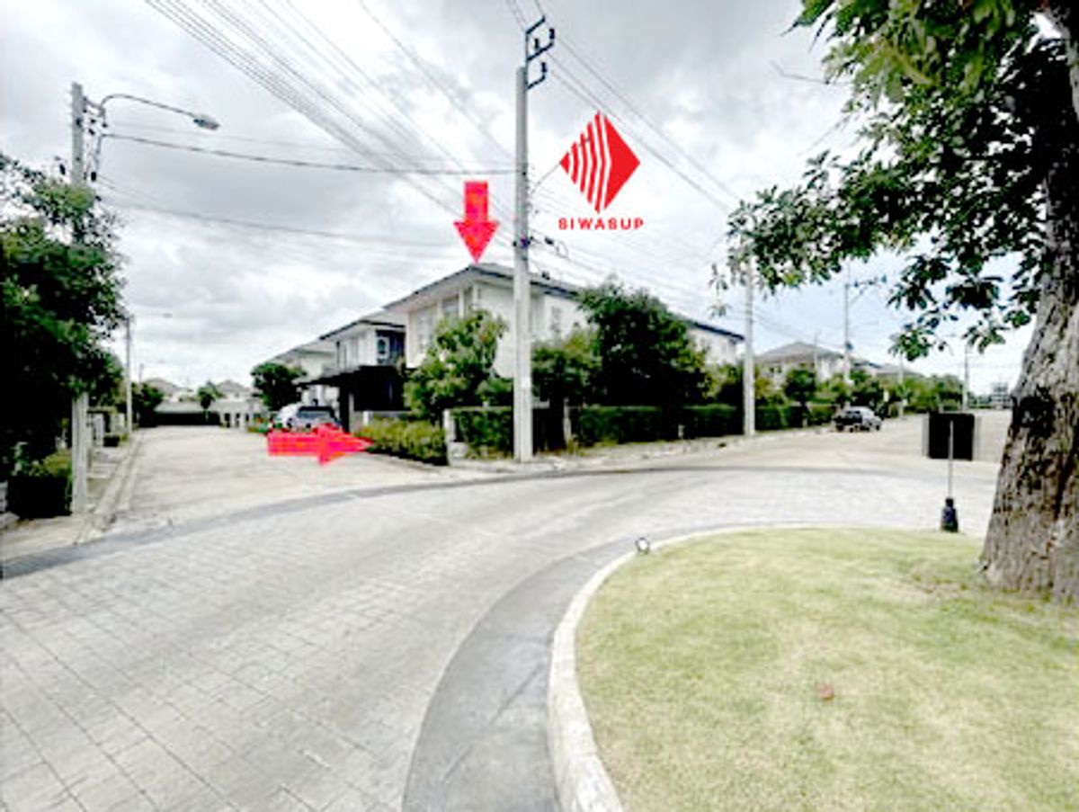 ขายบ้านนนทบุรี บางใหญ่ บางบัวทอง : บ้านเดี่ยว เซนโทร ปิ่นเกล้า-วงแหวน หลังมุม ริมถนนหลักโครงการ ราคาพิเศษสุด! ข้างบ้านมีพื้นที่เหลือๆ ปลูกต้นไม้ได้ไม่อึดอัด