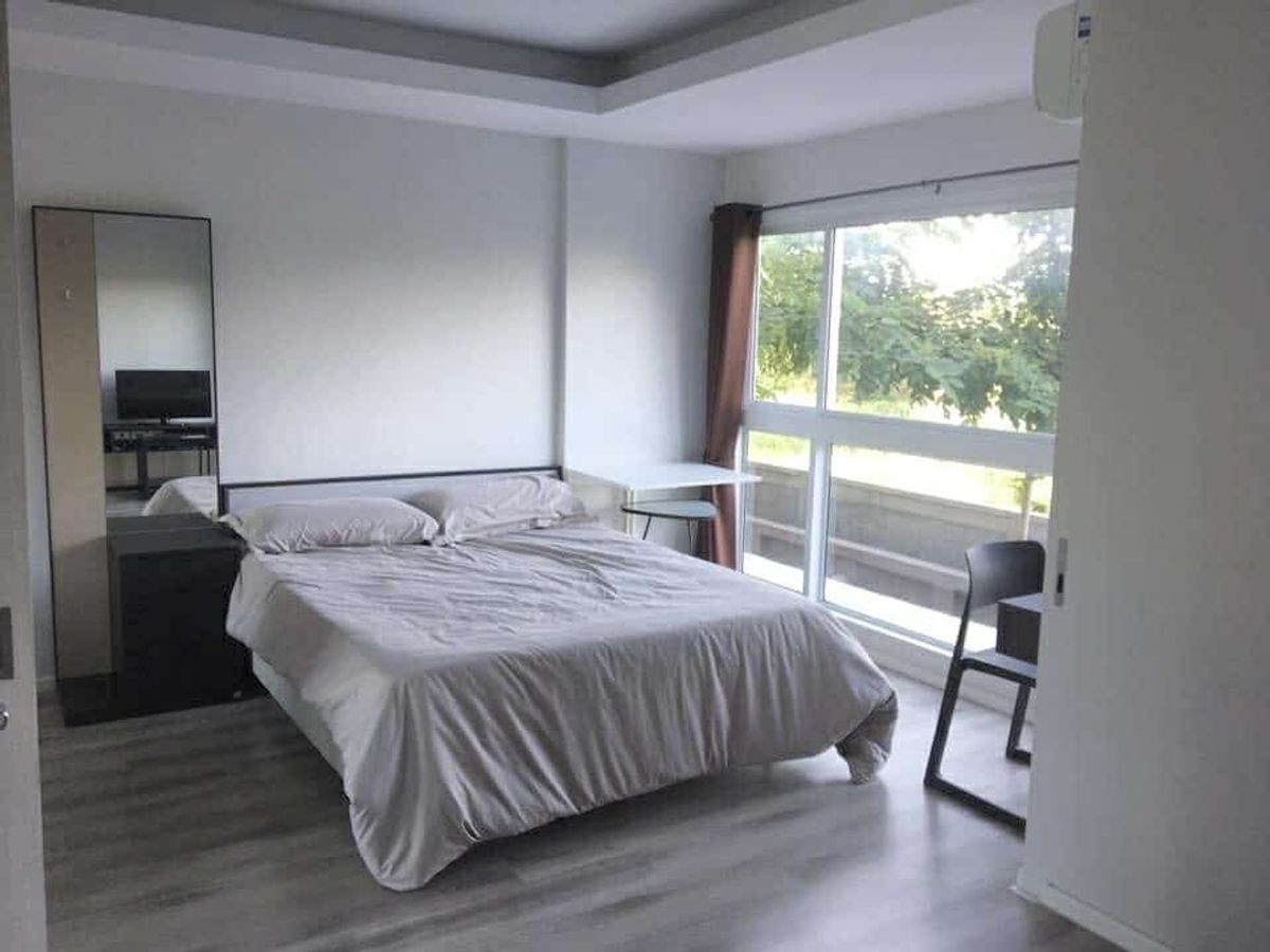 For SaleCondoChaengwatana, Muangthong : (18224) Double Lake Condominium