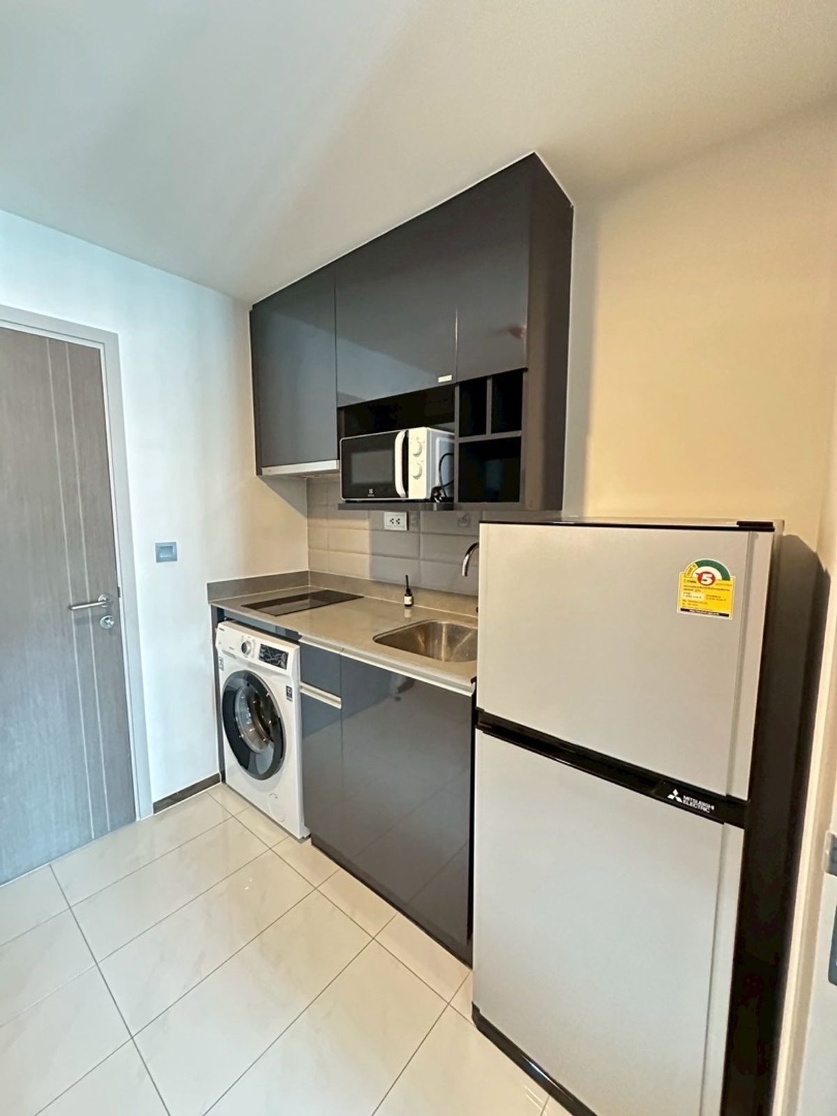 ให้เช่าคอนโดราชเทวี พญาไท : For Rent!! Ideo Q Siam – Ratchathewi 🌆1 Bedroom | 1 Bathroom | 36.43 sq.m. | Fully Furnished💰Rent : 21,000 THB/month📞 Contact : Aomam (Agent) Tel./Line ID : 095-587-1692 WhatsApp : +66 95 587 1692