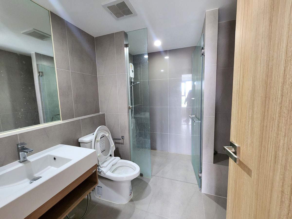 ให้เช่าคอนโดวงเวียนใหญ่ เจริญนคร : สถานะตามภาพปก(พร้อมอยู่แล้ว)**ห้องว่างครับผม แดดสวยยามเย็น จอดรถได้ 2 คัน**ให้เช่า The Most อิสรภาพใกล้ศิริราชที่สุด ใกล้MRTบางขุนนนท์!!SN517.5.94