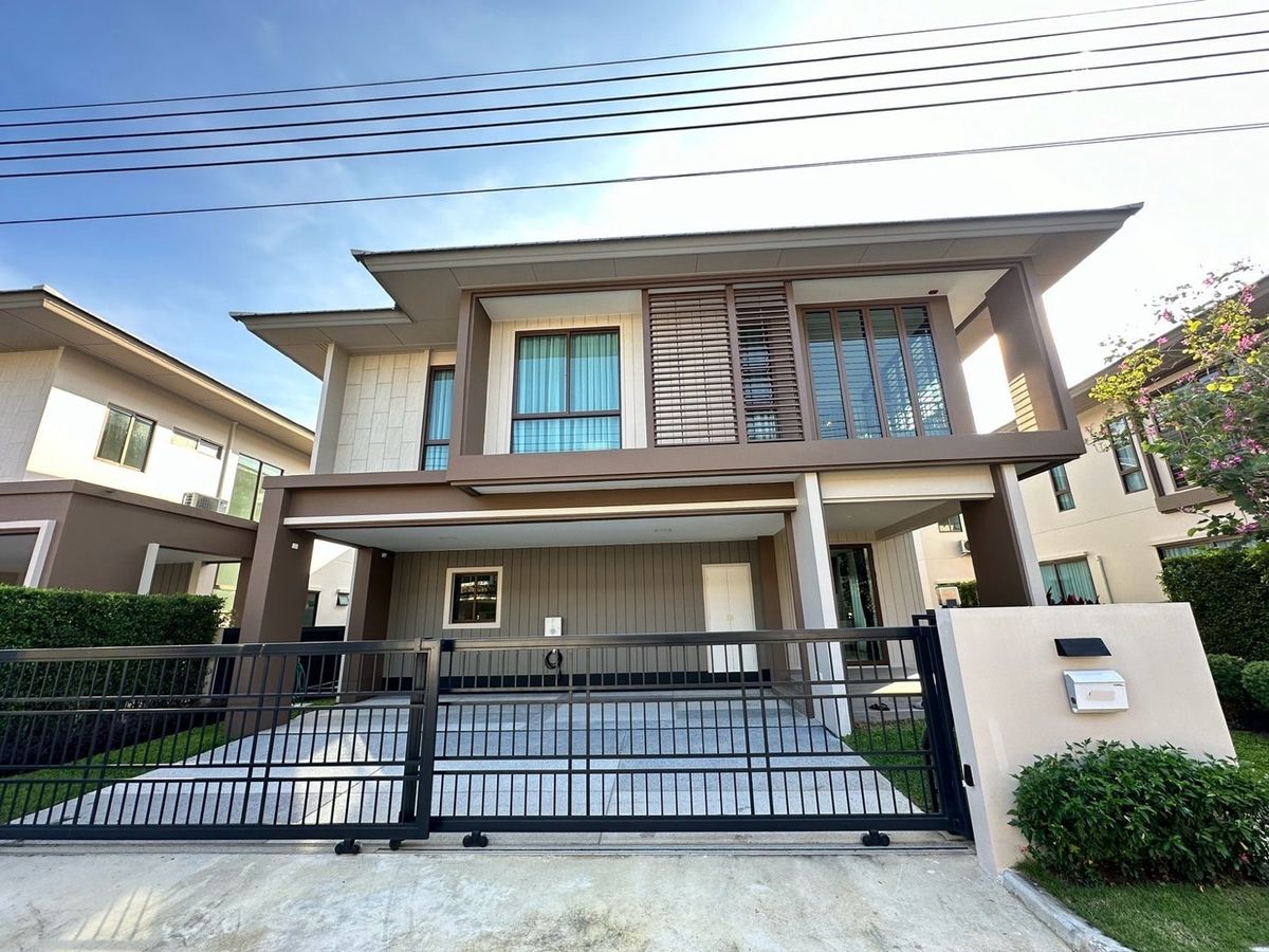 ให้เช่าบ้านพัฒนาการ ศรีนครินทร์ : บ้านเดี่ยวBurasiri krungthepkreetha🏡| for rent✨4bed 4bath ใกล้ร.ร.นานาชาติBrighton College Bangkok
