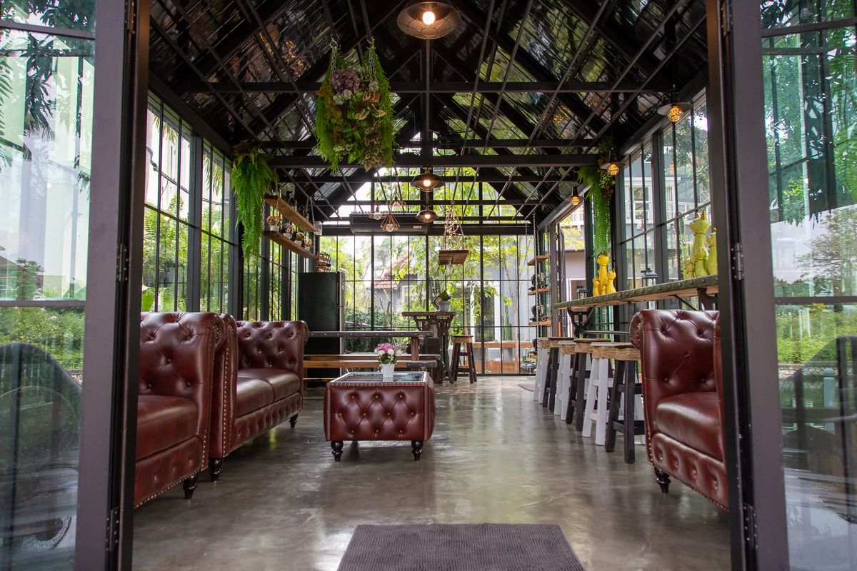 For RentHousePhutthamonthon, Salaya : Rent a waterfront house Krisada Marina, comes with Glasshouse, a private waterfront near Central Salaya.