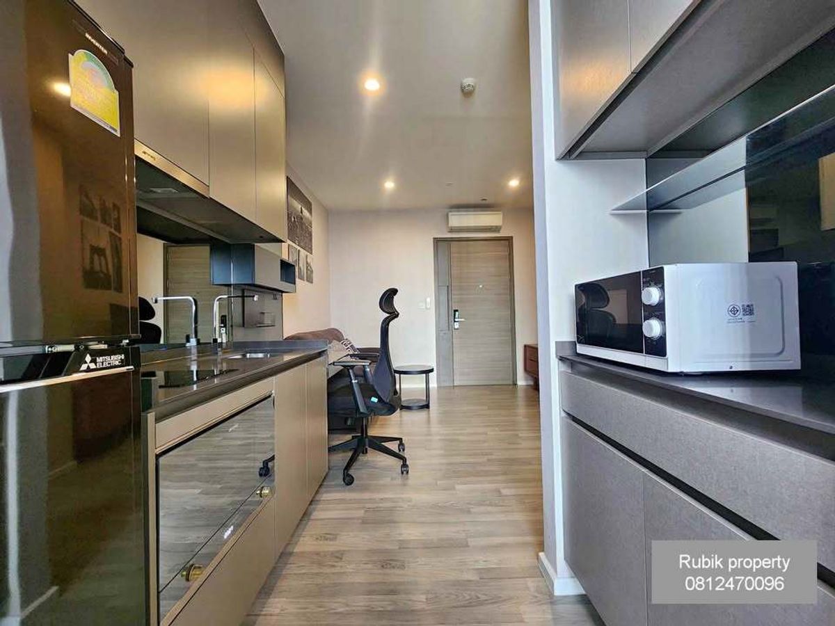 For SaleCondoOnnut, Udomsuk : ✨ Luxurious condo for sale in the heart of Sukhumvit ✨The Room Sukhumvit 69 - only 100 meters from the Phra Khanong BTS (RB1176)