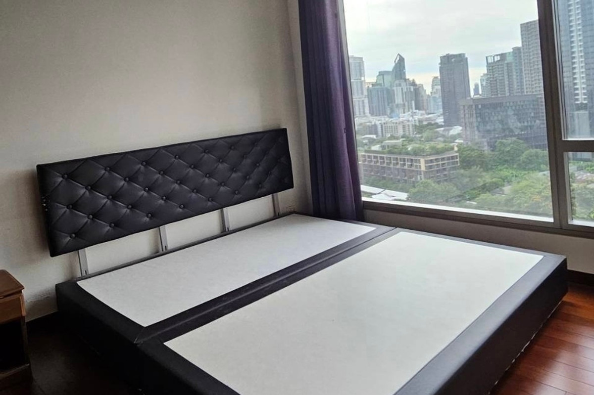 ขายคอนโดสุขุมวิท อโศก ทองหล่อ : 🔥 ขายพร้อมผู้เช่า !! ชั้นสูง 13++, วิวเมือง, ห้องอยู่ทิศเหนือ, เลี้ยงสัตว์ได้ !!🔥 Code C20250800057..........Ashton Morph 38, 1 ห้องนอน, 1 ห้องน้ำ, แต่งครบ, ราคาพิเศษ!!📣📣