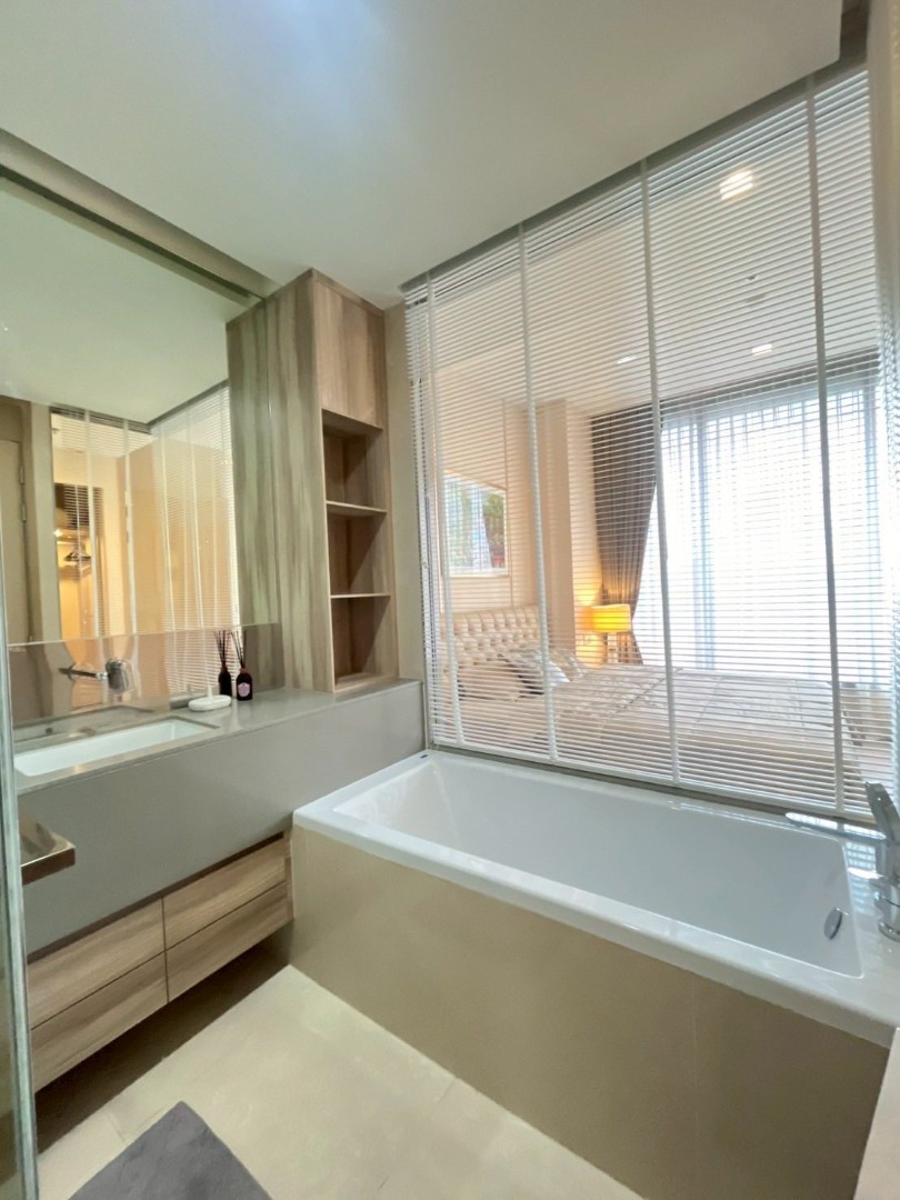 For RentCondoSukhumvit, Asoke, Thonglor : 🔥For urgent rent🔥 The Esse Asoke, spacious room, unblocked view, luxuriously decorated, fully furnished, ready to move in