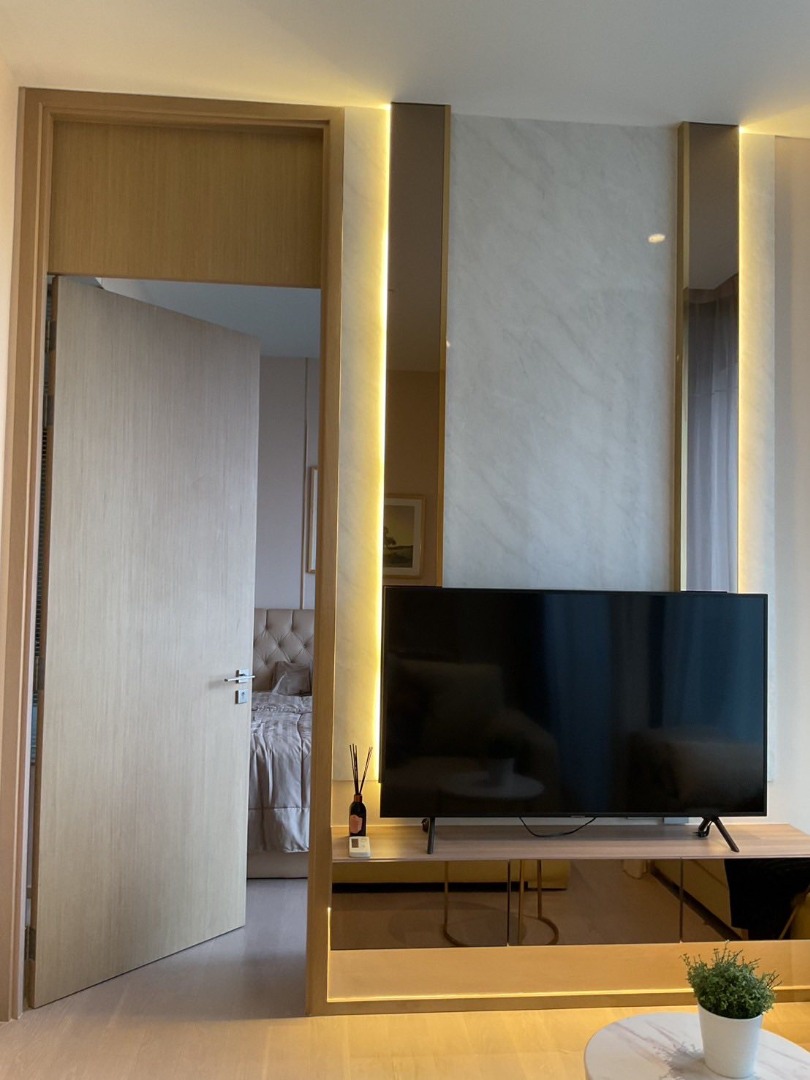 For RentCondoSukhumvit, Asoke, Thonglor : 🔥For urgent rent🔥 The Esse Asoke, spacious room, unblocked view, luxuriously decorated, fully furnished, ready to move in