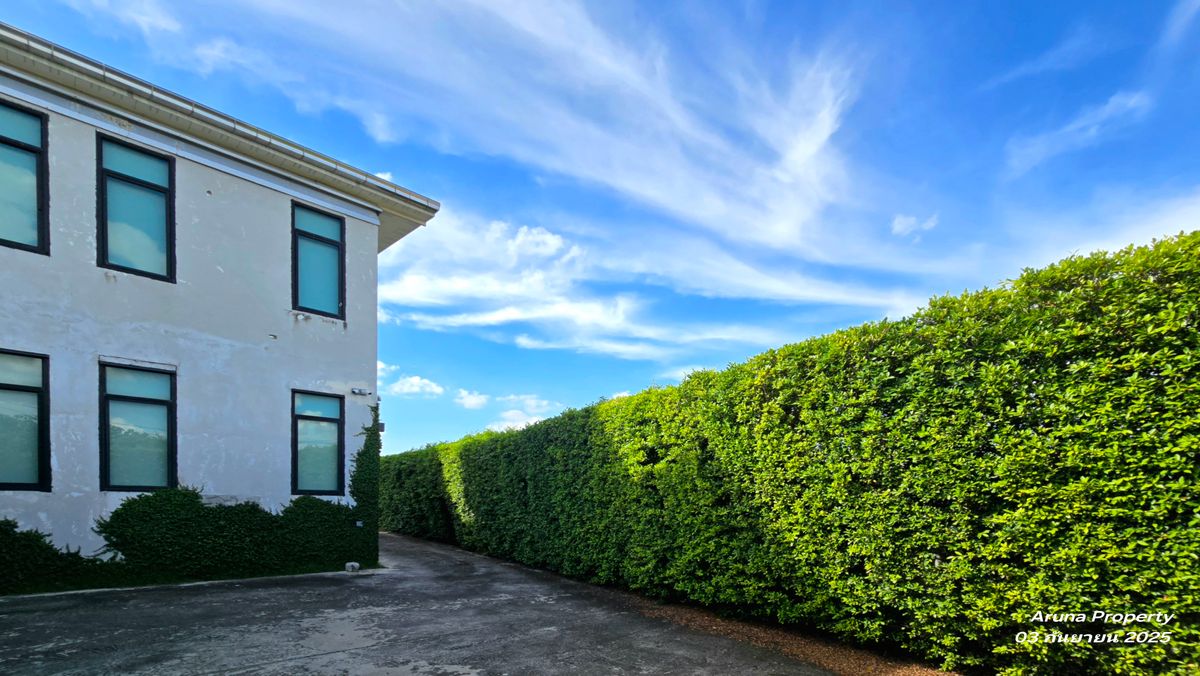 For SaleHouseNonthaburi, Bang Yai, Bangbuathong : 2 -story house for sale in Loft style, beautiful, elegant, peaceful on the land 123 square wah, Bang Bua Thong, Nonthaburi - 0066HS