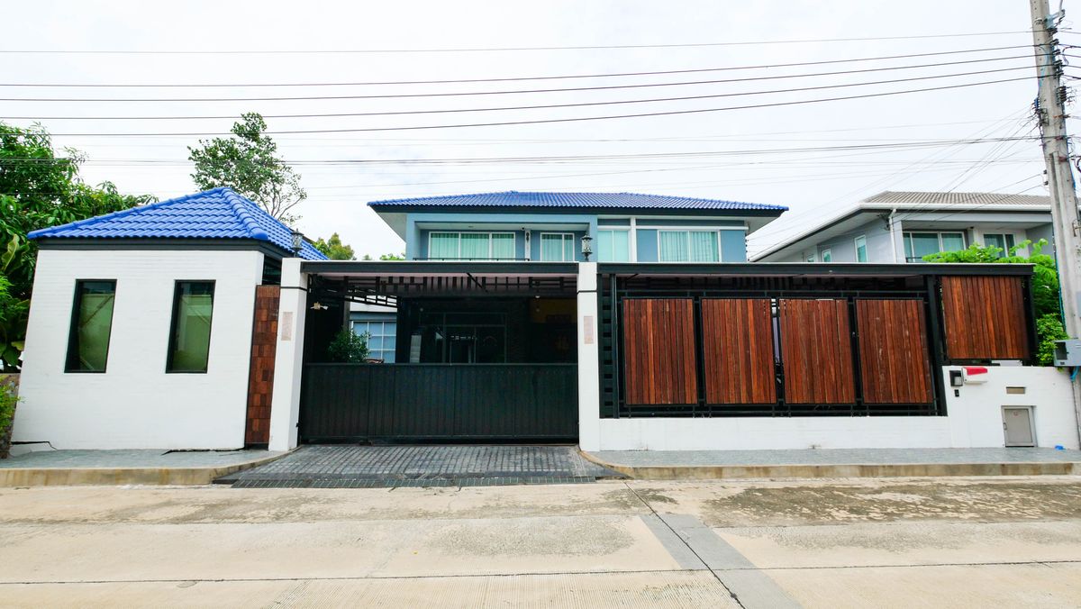 ขายบ้านลาดกระบัง สุวรรณภูมิ : บ้านเดี่ยวสุดหรู สวย ต่อเติมครบ  คาซ่าพรีเมี่ยม อ่อนนุช-วงแหวน (Casa Premium) 