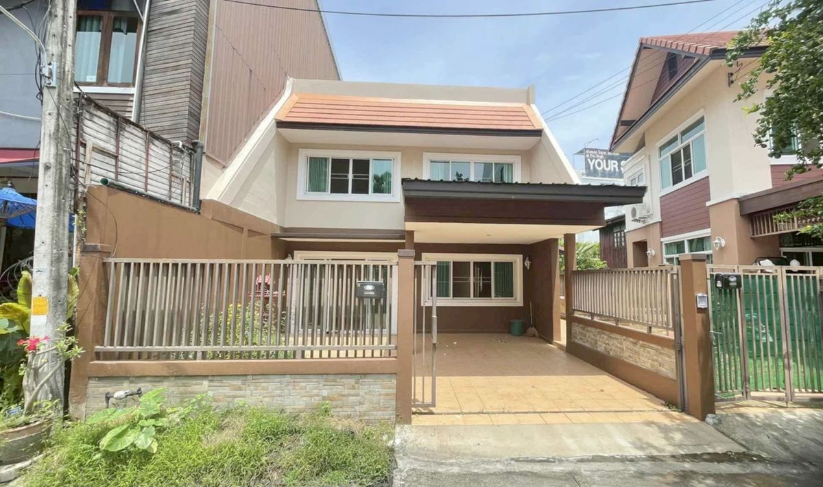 For RentHouseChiang Mai : House in the heart of the city Rent 35,000 baht per month, near Tha Phae Gate, only 5 minutes. No.1H646