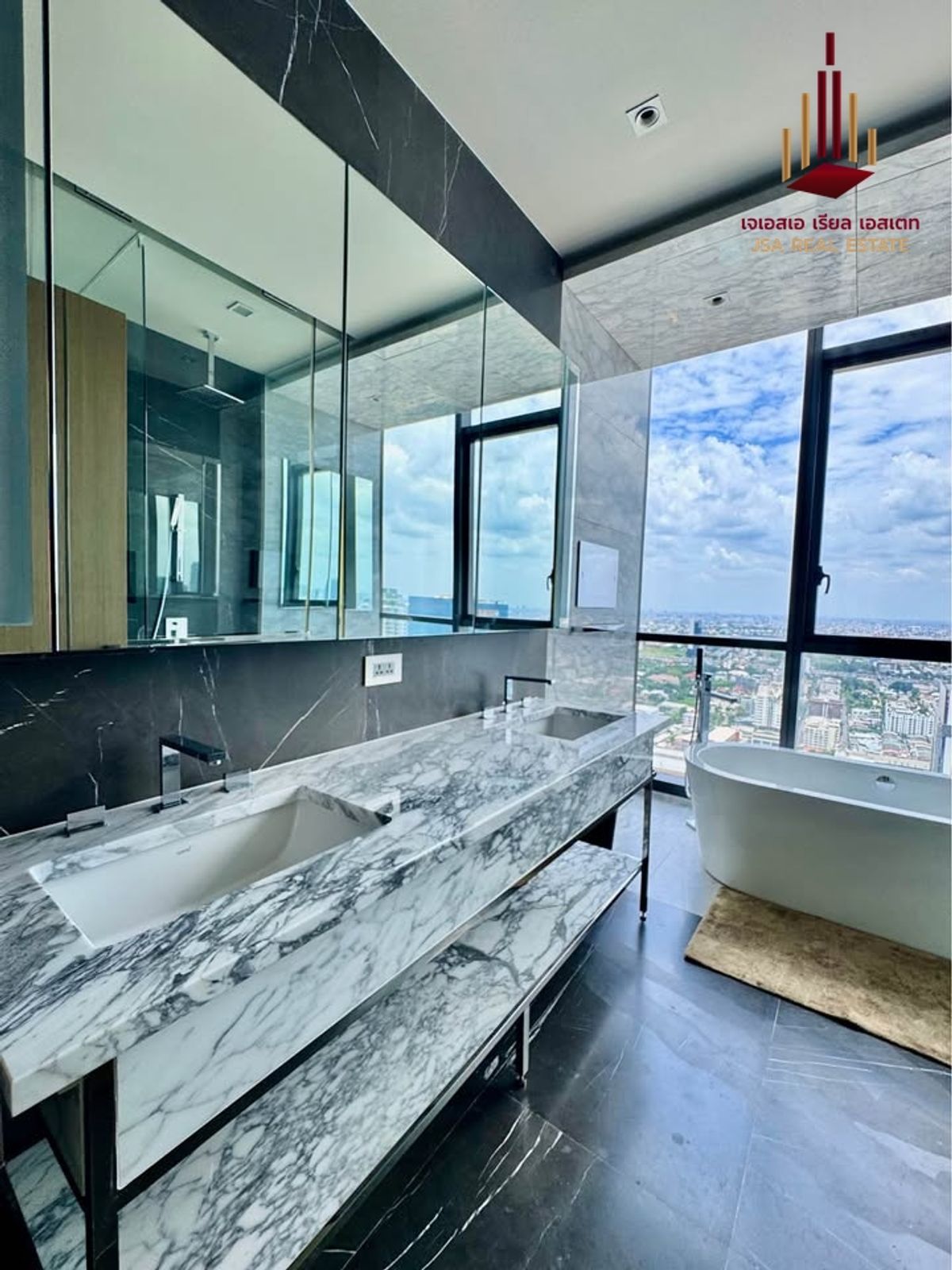 ให้เช่าคอนโดสุขุมวิท อโศก ทองหล่อ : ✨ For Rent: The Monument Thonglor Condo ✨  💰 Only 380,000 THB/month