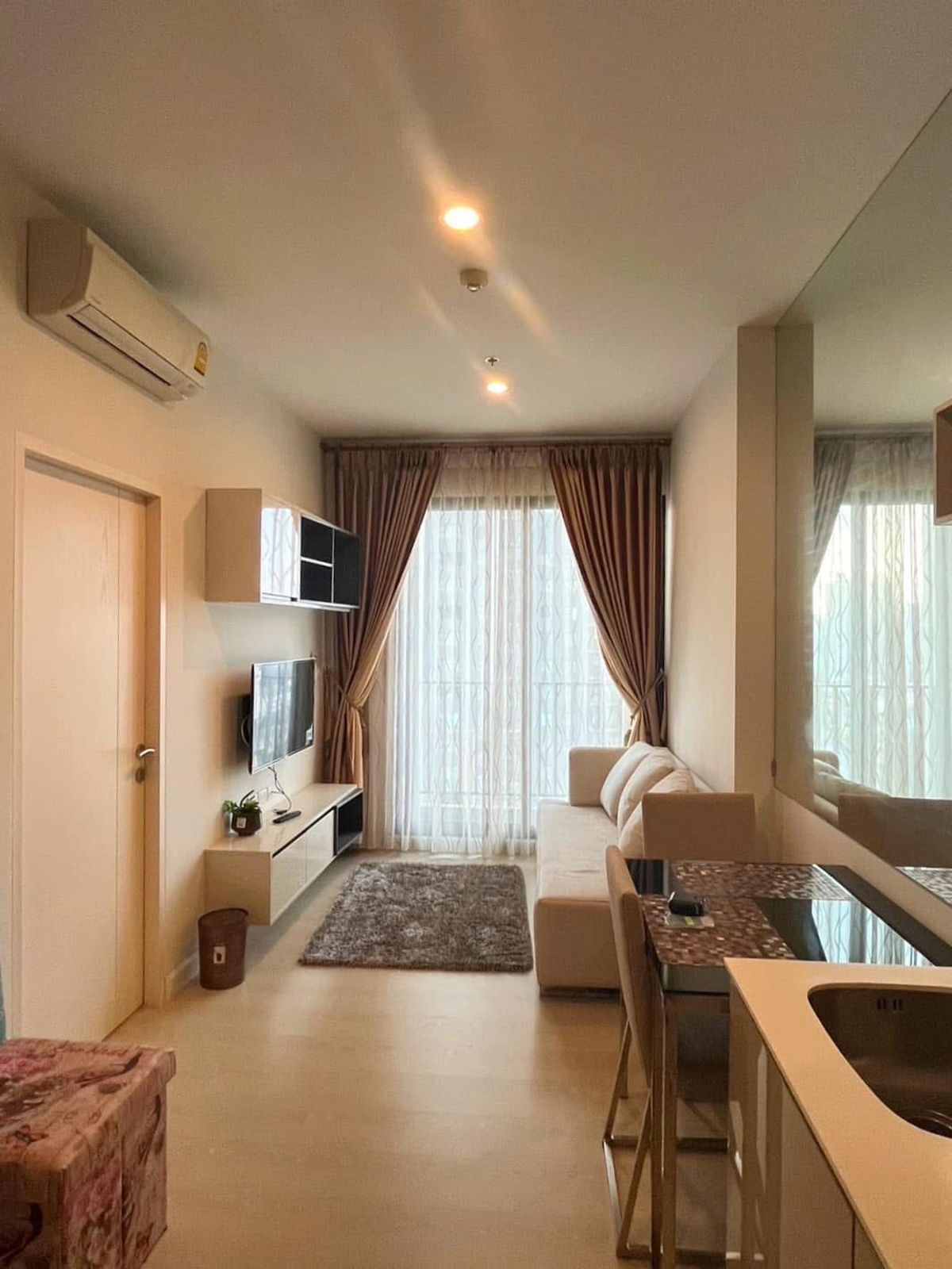 For RentCondoRama9, Petchburi, RCA : For rent, Niche Pride Thonglor-Phetchaburi. High floor, nice view, fully furnished, shuttle service to MRT. Ready to move in 