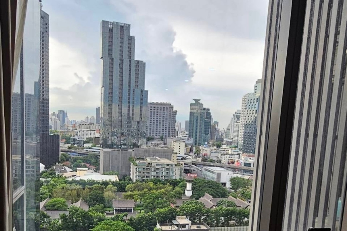 ขายคอนโดสุขุมวิท อโศก ทองหล่อ : 🔥 ขายพร้อมผู้เช่า !! ชั้นสูง 13++, วิวเมือง, ห้องอยู่ทิศเหนือ, เลี้ยงสัตว์ได้ !!🔥 Code C20250800057..........Ashton Morph 38, 1 ห้องนอน, 1 ห้องน้ำ, แต่งครบ, ราคาพิเศษ!!📣📣