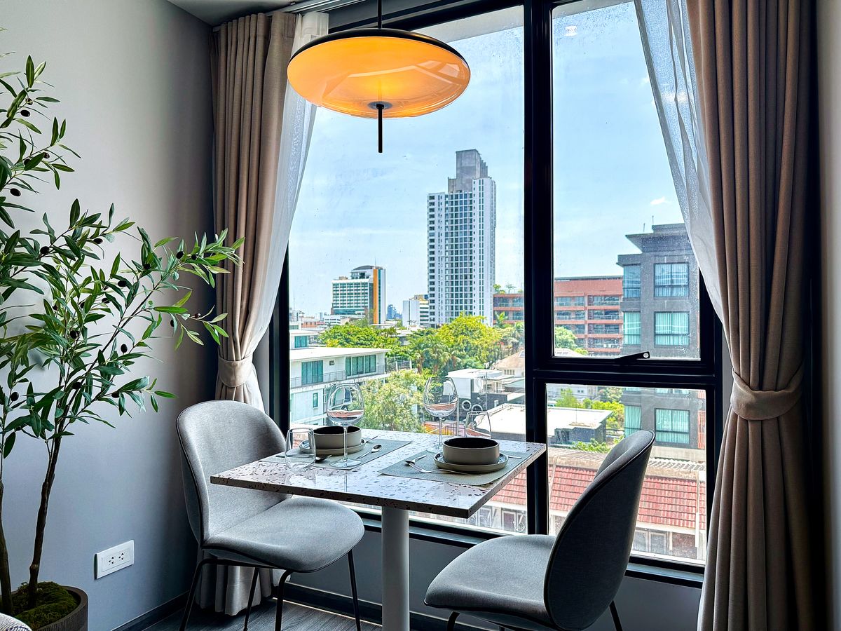 ให้เช่าคอนโดสุขุมวิท อโศก ทองหล่อ : 🔥ให้เช่าด่วน🔥ไอดีโอ โมบิ สุขุมวิท 40 วิวดี ห้องสวย ตกแต่งหรู เฟอร์นิเจอร์ครบพร้อมเข้าอยู่ทันที