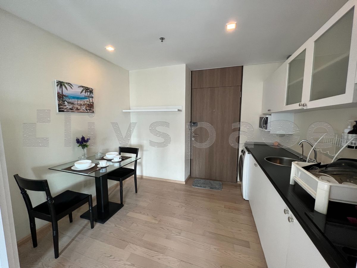 For RentCondoSukhumvit, Asoke, Thonglor : ▚ LA135ツ For Rent: Noble Remix – STUDIO at Special Price ⭐