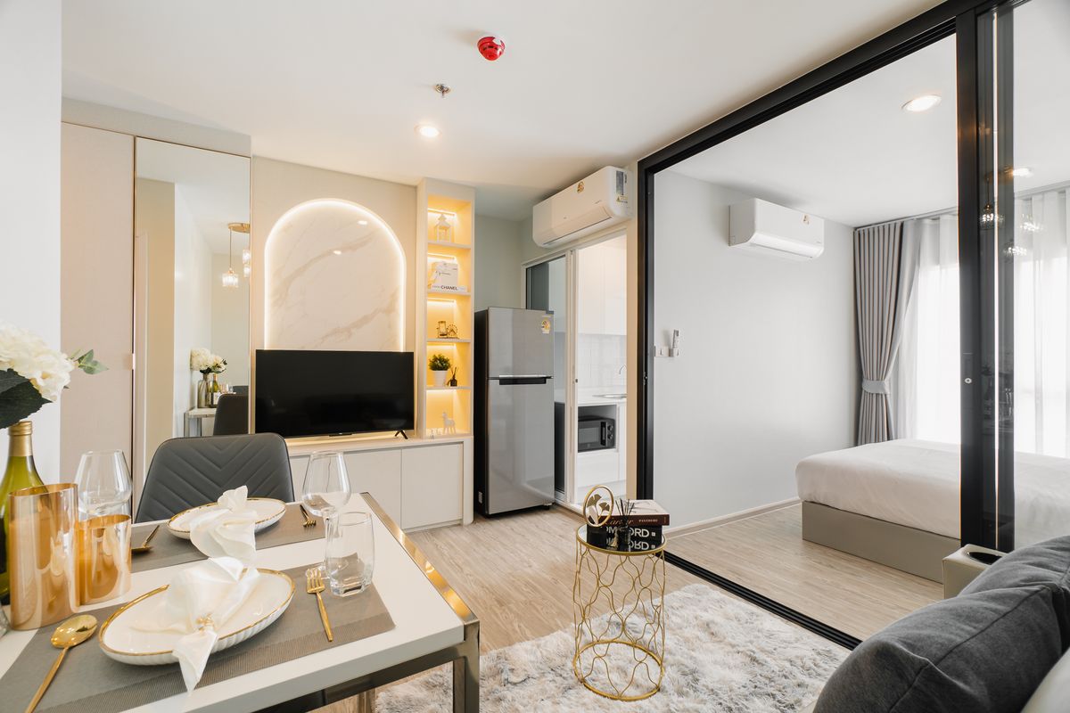 For RentCondoBangna, Bearing, Lasalle : 🎉🌈 𝕆𝕨𝕟𝕖𝕣 𝕡𝕠𝕤𝕥 !!! 🌟 Free 🎊 Building 𝗕 Floor 𝟮𝟬 Swimming pool view 💦 🔥 𝟭𝟯𝟬𝟬𝟬 / month 🔥