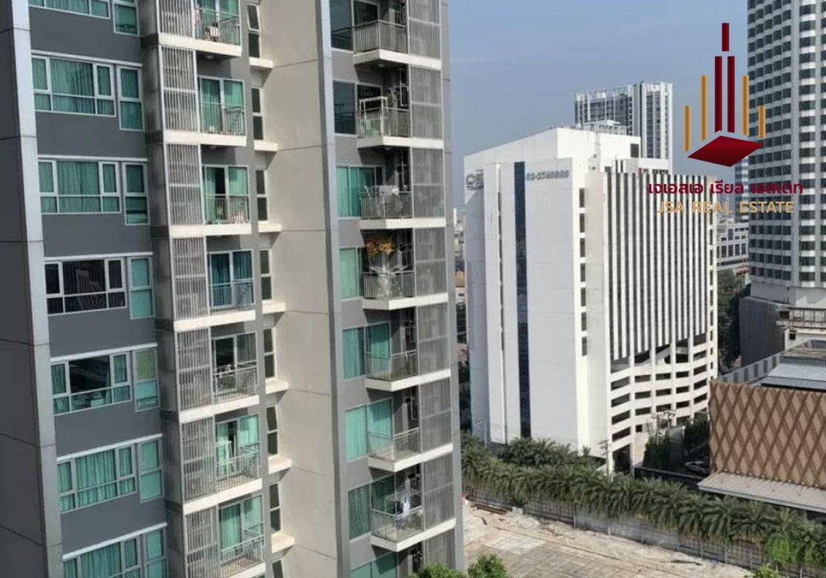 For SaleCondoRatchadapisek, Huaikwang, Suttisan : ✨ For Sale: Life Ratchadapisek Condo ✨ 💰 ONLY 3,750,000 THB
