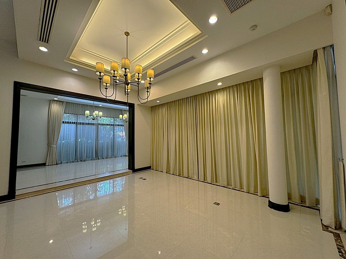 For RentHouseSukhumvit, Asoke, Thonglor : Luxury House with Private Swimming Pool in the Heart of Asoke ** NO CO-AGENT ** 